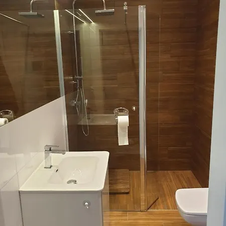 W Zieleni Do Wynajecia Blisko Jeziora Apartamento *