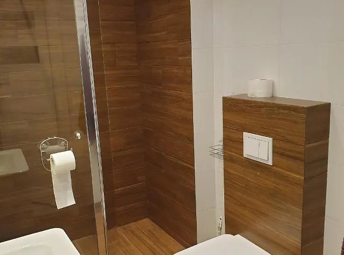 W Zieleni Do Wynajecia Blisko Jeziora *